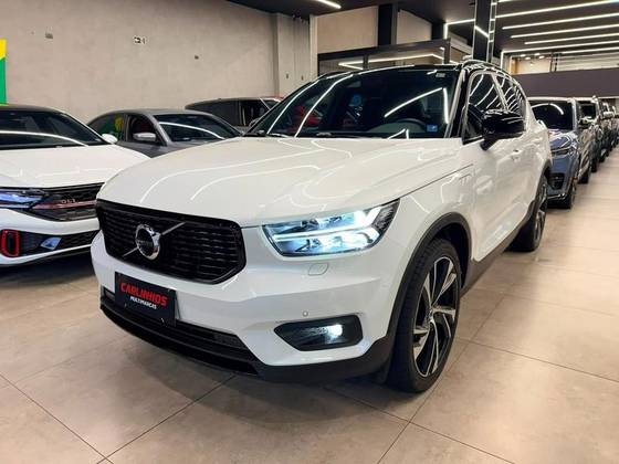 VOLVO XC40 1.5 T5 RECHARGE R-DESIGN GEARTRONIC VOLVO XC40 1.5 T5 RECHARGE R-DESIGN GEARTRONIC